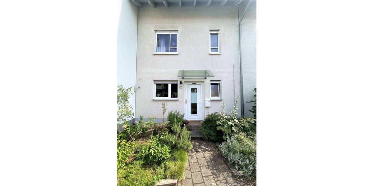 Reihenmittelhaus Pforzheim / Huchenfeld Huchenfeld - 5 Zimmer, 155 m&sup2;, 1.500&euro; | Angebot:26796894