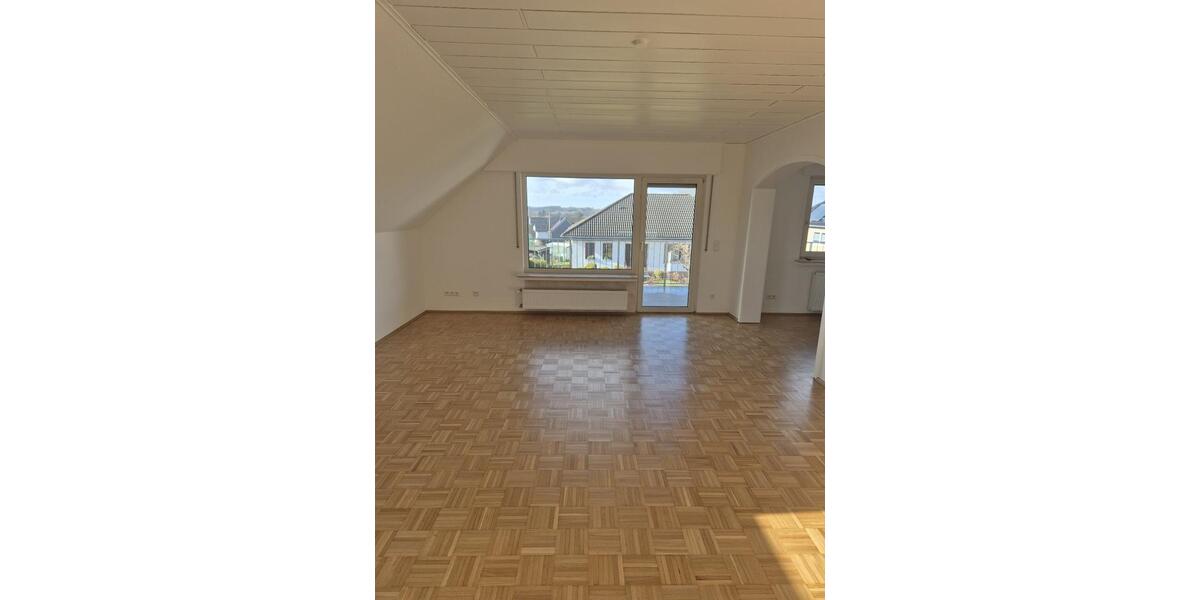 Etagenwohnung Hückeswagen - 4 Zimmer, 100 m&sup2;, 1.100&euro; | Angebot:24829748