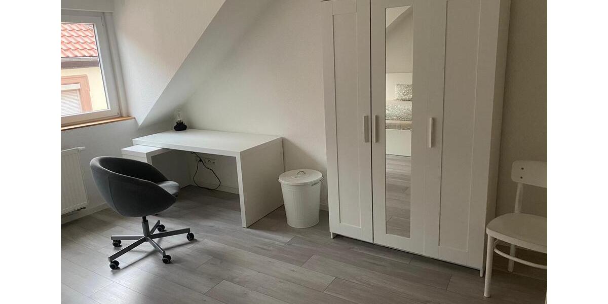 WG für Studierende der Finanzschule Edenkoben 8 zimmer