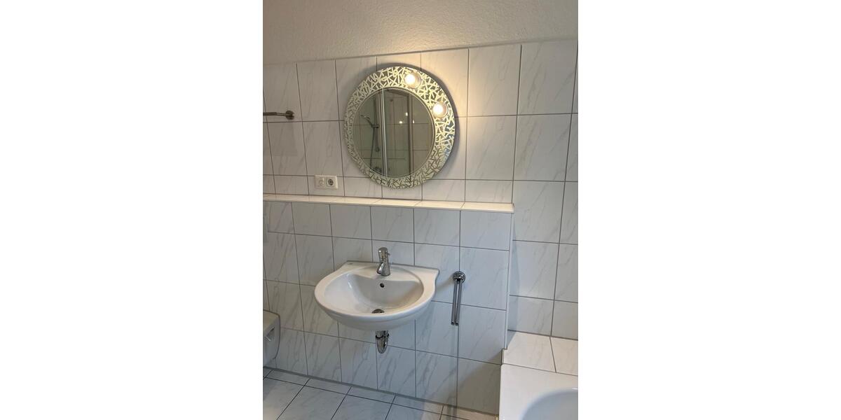 Etagenwohnung Hamburg Wandsbek - 3 Zimmer, 127 m&sup2;, 2.000&euro; | Angebot:26676805
