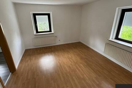GROSSE Wohnung IN EIBACH