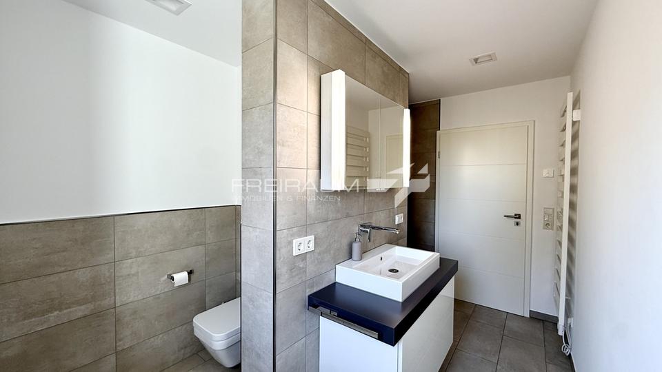 Etagenwohnung Wilnsdorf - 3 Zimmer, 150 m&sup2;, 1.623&euro; | Angebot:26461055