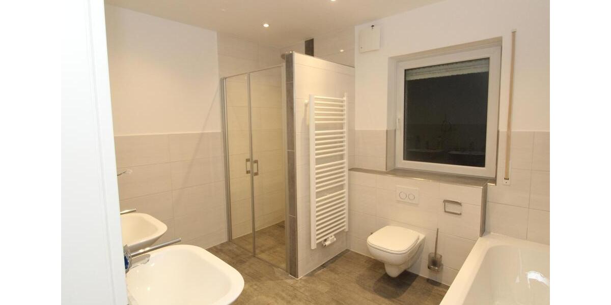 Terrassenwohnung Hutthurm - 3 Zimmer, 125 m&sup2;, 890&euro; | Angebot:25978585