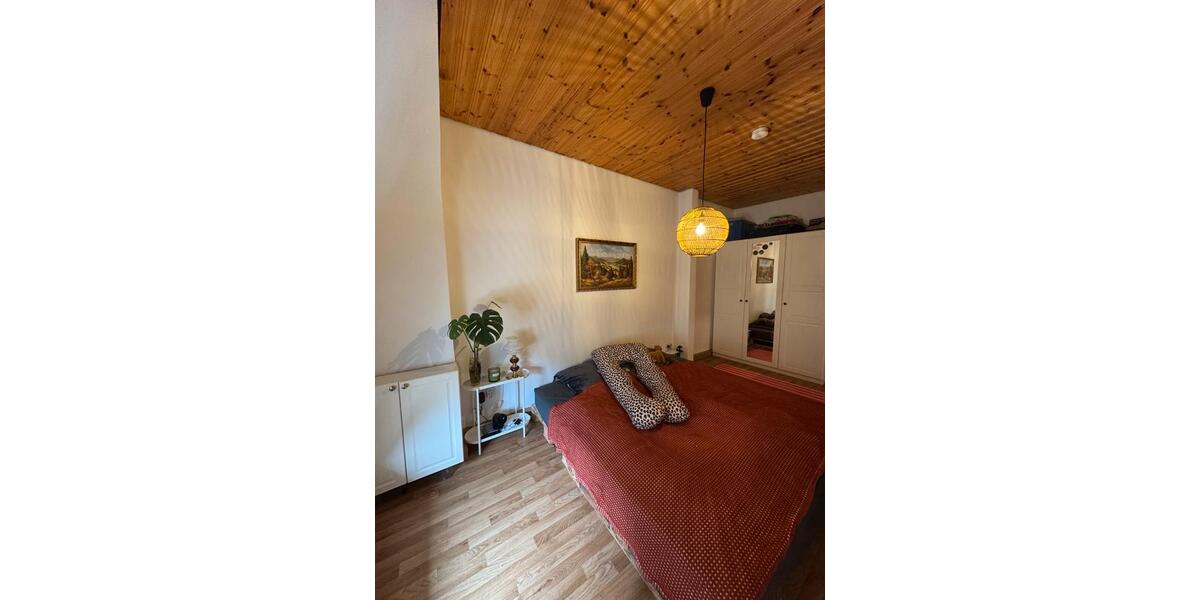 Dachgeschoßwohnung Aue-Bad Schlema Bad Schlema - 2.5 Zimmer, 61 m&sup2;, 336&euro; | Angebot:25872866