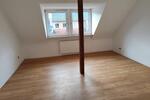 Dachgeschoßwohnung Saarbrücken - 3 Zimmer, 90 m&sup2;, 850&euro; | Angebot:24511334