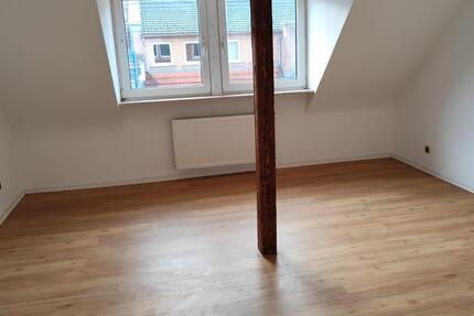 Wohnung Saarbrücken - 3 Zimmer, 90 m&sup2;, 850&euro; | Angebot:24511334