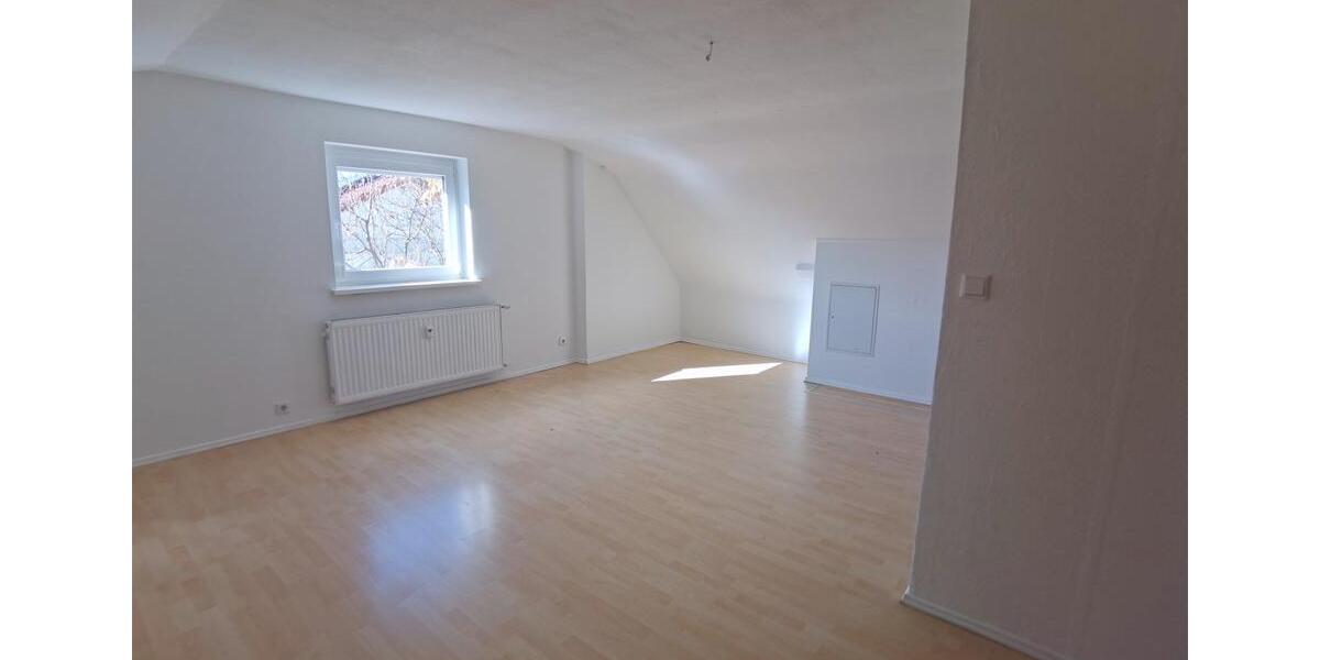 Charmante 5,5-Zimmer- Maisonette - Wohnung m. Stellplatz 5 zimmer