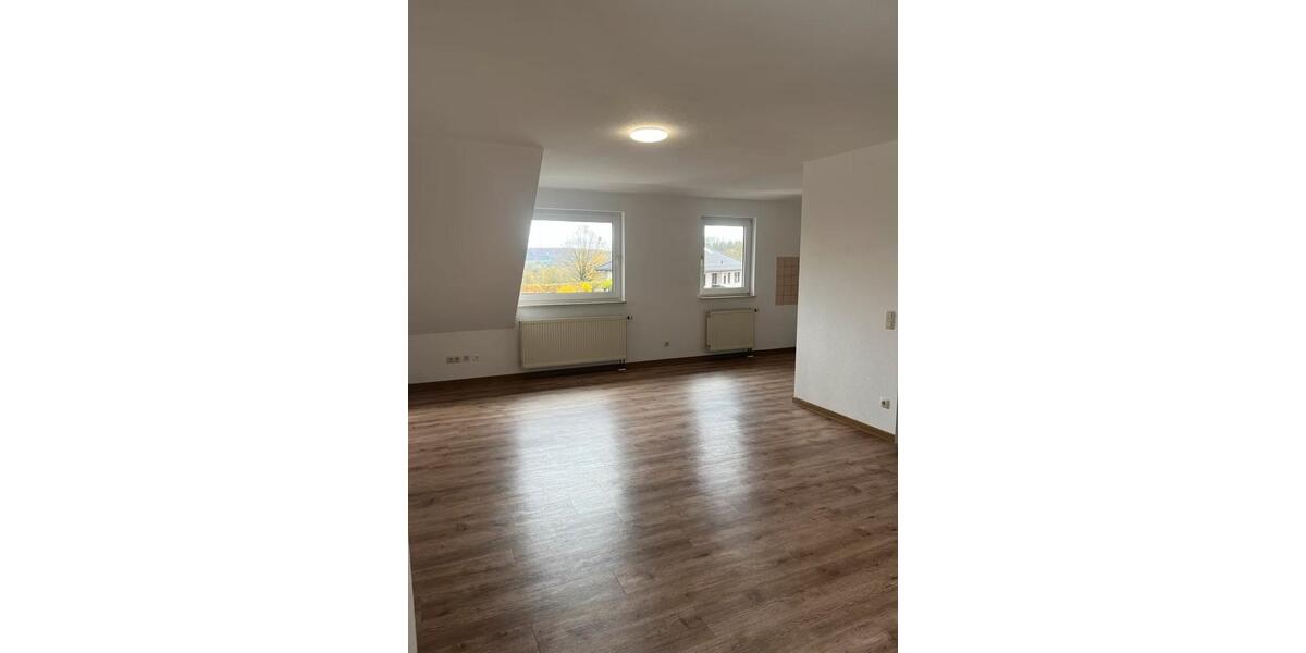 Etagenwohnung Grünberg - 3 Zimmer, 80 m&sup2;, 900&euro; | Angebot:24762483