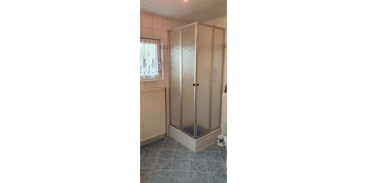 Etagenwohnung Bayreuth Bernecker Straße / Insel / Riedelsberg - 2 Zimmer, 75 m&sup2;, 1.200&euro; | Angebot:26638688