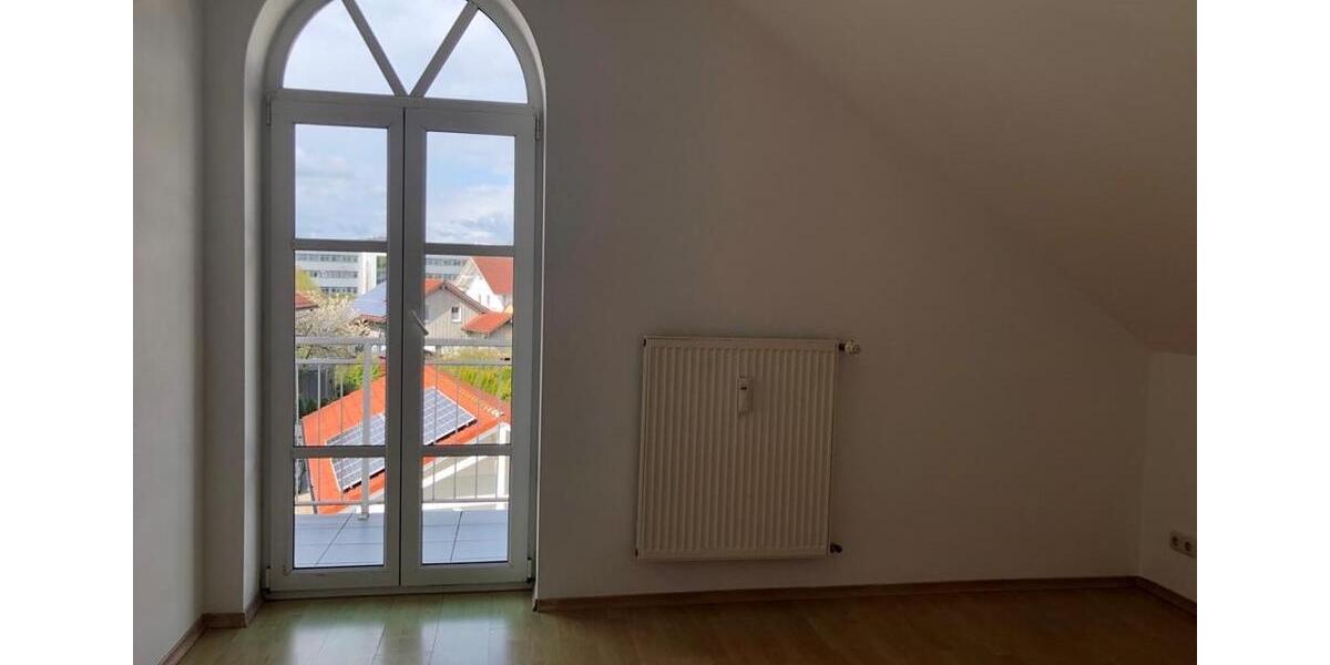 Dachgeschoßwohnung Ruhstorf an der Rott - 2 Zimmer, 49 m&sup2;, 750&euro; | Angebot:24648810
