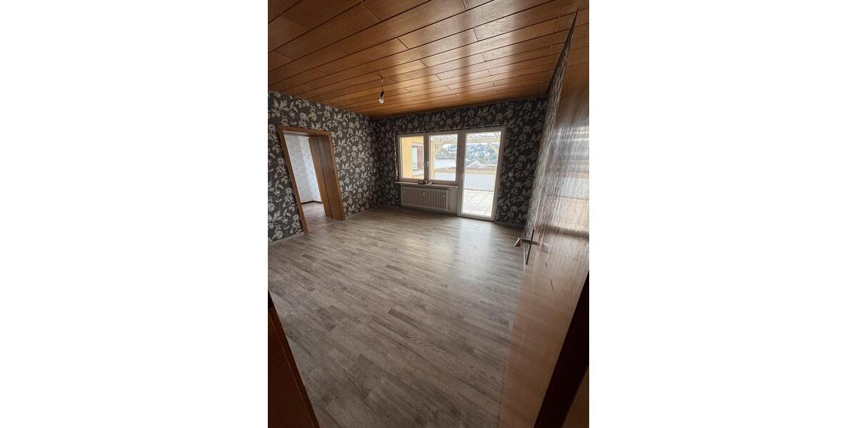 Etagenwohnung Weilburg - 5 Zimmer, 155 m&sup2;, 1.600&euro; | Angebot:26551690