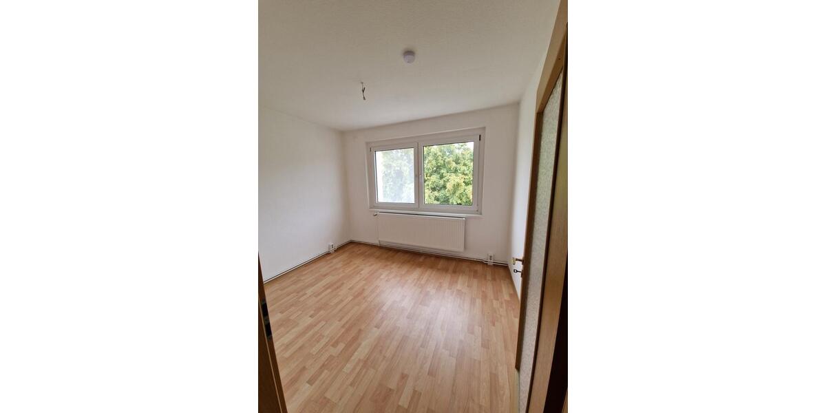 Etagenwohnung Ballenstedt - 2 Zimmer, 43 m&sup2;, 270&euro; | Angebot:25843381