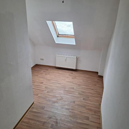 Dachgeschoßwohnung Grünhainichen - 2 Zimmer, 74 m&sup2;, 429&euro; | Angebot:22527565
