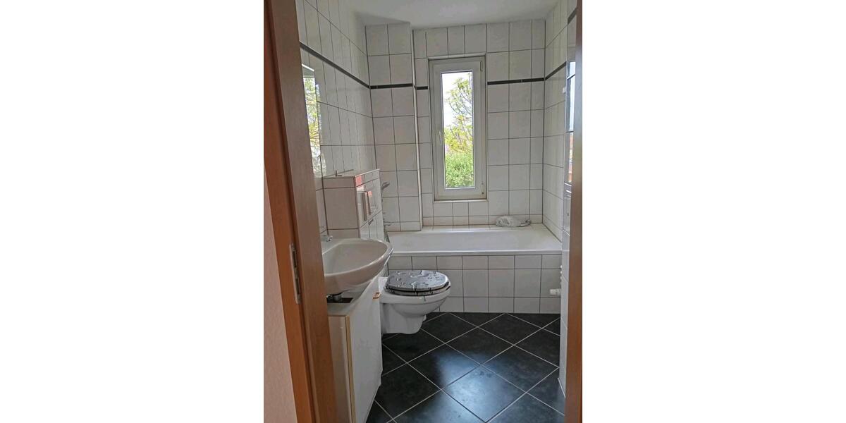 Etagenwohnung Weißenfels - 2 Zimmer, 49 m&sup2;, 400&euro; | Angebot:26545360