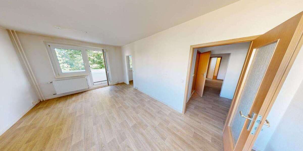 Etagenwohnung Chemnitz Sonnenberg - 3 Zimmer, 69 m&sup2;, 400&euro; | Angebot:27112014