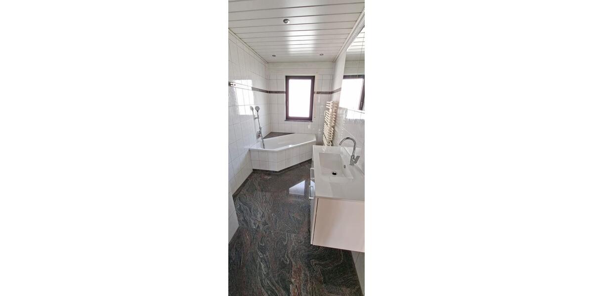 Etagenwohnung Mühlheim am Main - 3.5 Zimmer, 90 m&sup2;, 1.100&euro; | Angebot:26677540