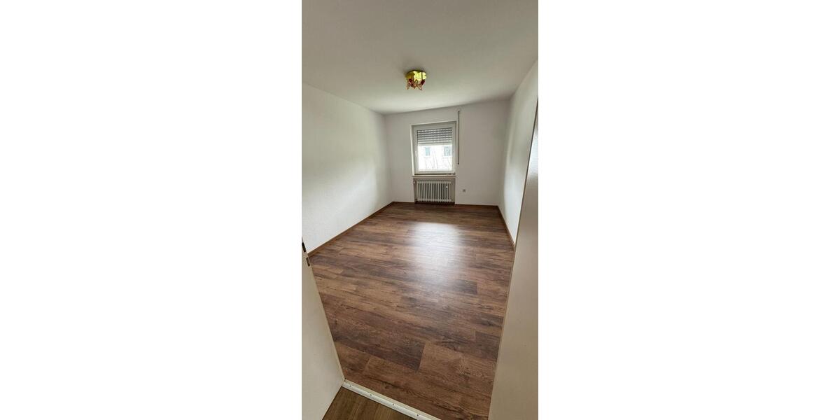 Etagenwohnung Dillingen an der Donau - 2 Zimmer, 95 m&sup2;, 900&euro; | Angebot:24773502