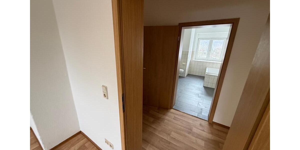 Etagenwohnung Plauen Alt Chrieschwitz - 2 Zimmer, 53 m&sup2;, 265&euro; | Angebot:26300863