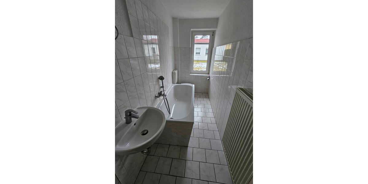Etagenwohnung Finsterwalde - 1 Zimmer, 35 m&sup2;, 240&euro; | Angebot:26269386