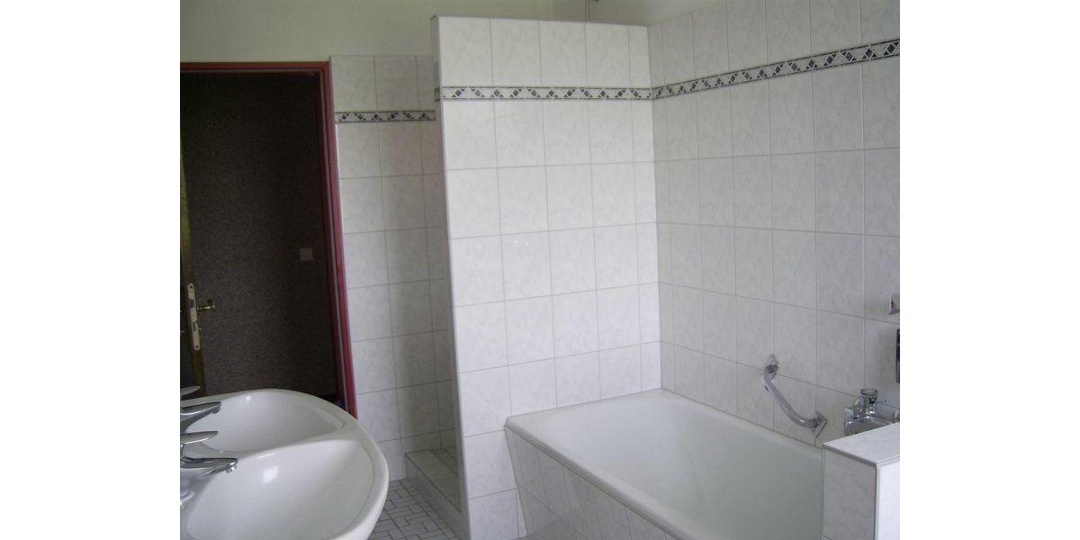 Erdgeschoßwohnung Thomasburg - 3.5 Zimmer, 120 m&sup2;, 750&euro; | Angebot:26443650