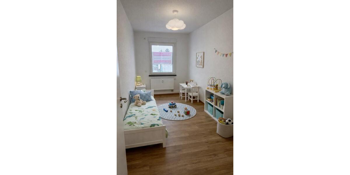 Etagenwohnung Hettstedt - 4 Zimmer, 72 m&sup2;, 695&euro; | Angebot:26001642