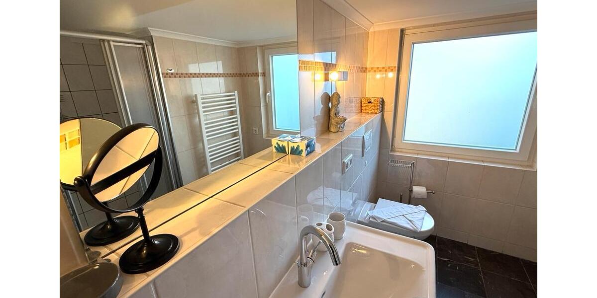 Dachgeschoßwohnung Sylt - 2 Zimmer, 60 m&sup2;, 1.250&euro; | Angebot:25170583