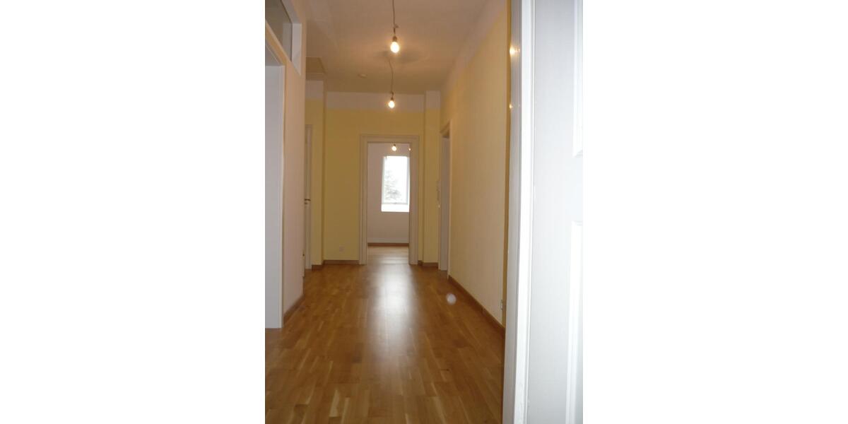 Großzügige, helle 4-Zimmer-Wohnung in Riedenburg 4 zimmer