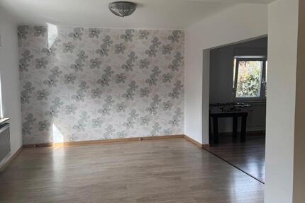 Wohnung Lebach - 7 Zimmer, 165 m&sup2;, 1.400&euro; | Angebot:26184102