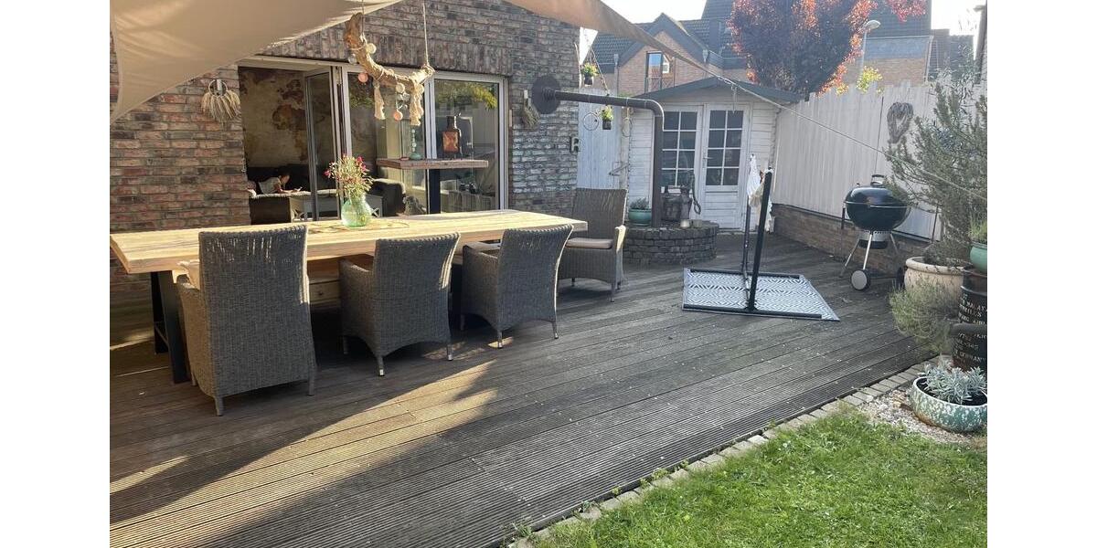 Wunderschöne Erdgeschosswohnung mit großem Privatgartwen zimmer