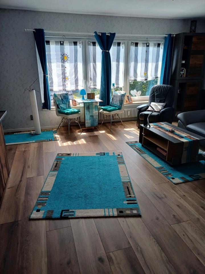 Schöne Renovierte 3zKB Erdgeschoss Wohnung zu vermieten ab 01.11. zimmer