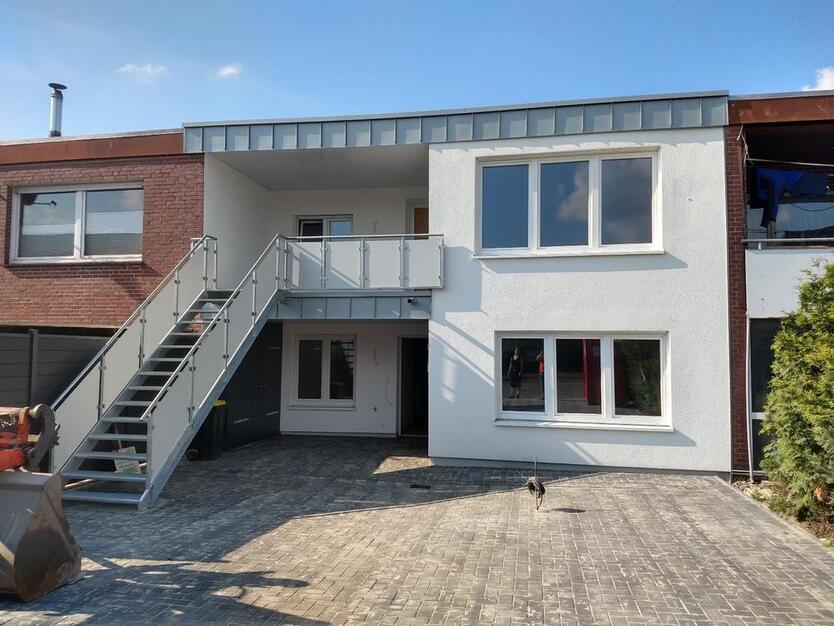 Neubau 2021 - Bösel - 3 Zimmer Whg OG + 2x Balkon, Einbauküche