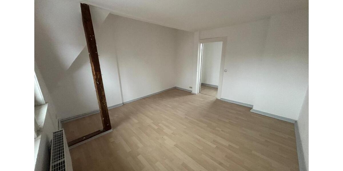 Etagenwohnung Salzwedel - 3 Zimmer, 85 m&sup2;, 390&euro; | Angebot:24713377