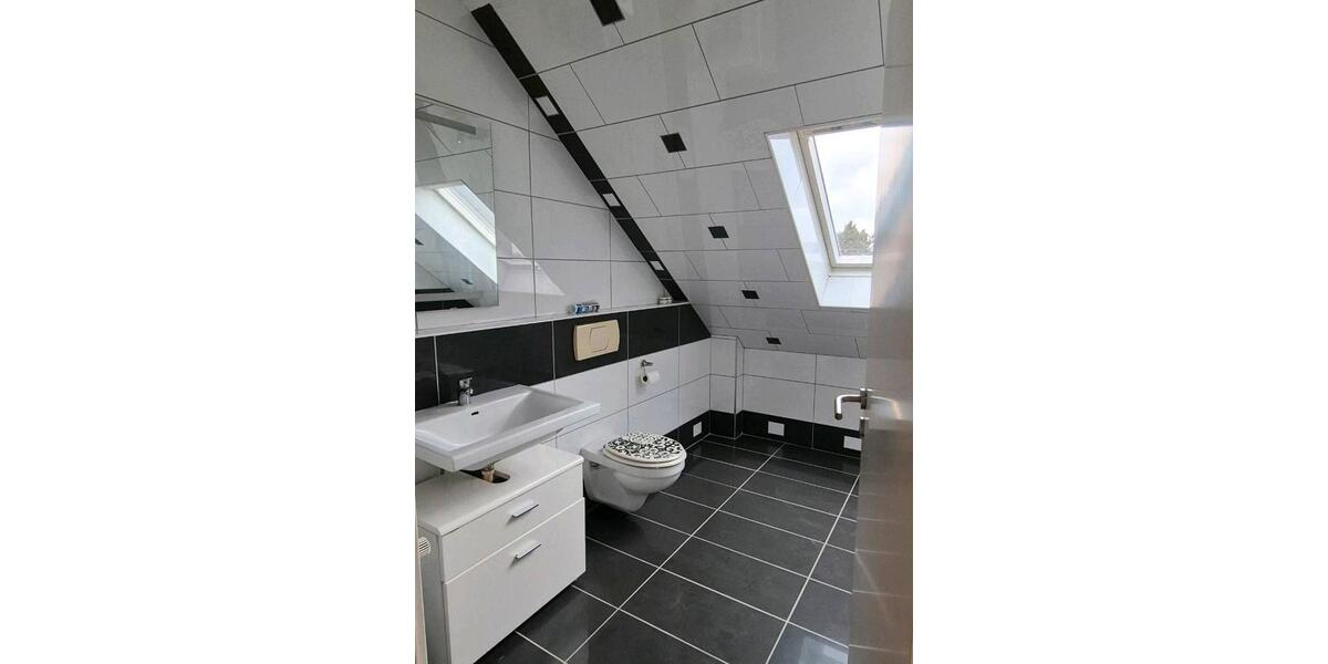 Dachgeschoßwohnung Bous - 1 Zimmer, 65 m&sup2;, 500&euro; | Angebot:26039179