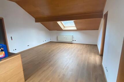 Wohnung Bad Endbach - 3 Zimmer, 88 m&sup2;, 650&euro; | Angebot:26420246