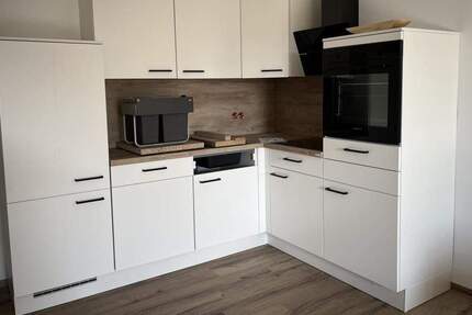 Charmante 2-Zimmerwohnung unterm Dach! Erstbezug nach hochwertiger Sanierung! 2 zimmer