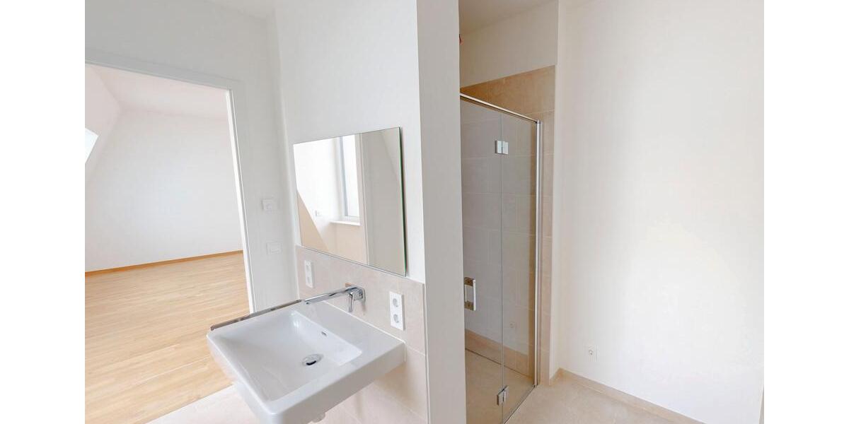 Dachgeschoßwohnung Heilbronn Kernstadt - 4 Zimmer, 147 m&sup2;, 2.150&euro; | Angebot:23051143