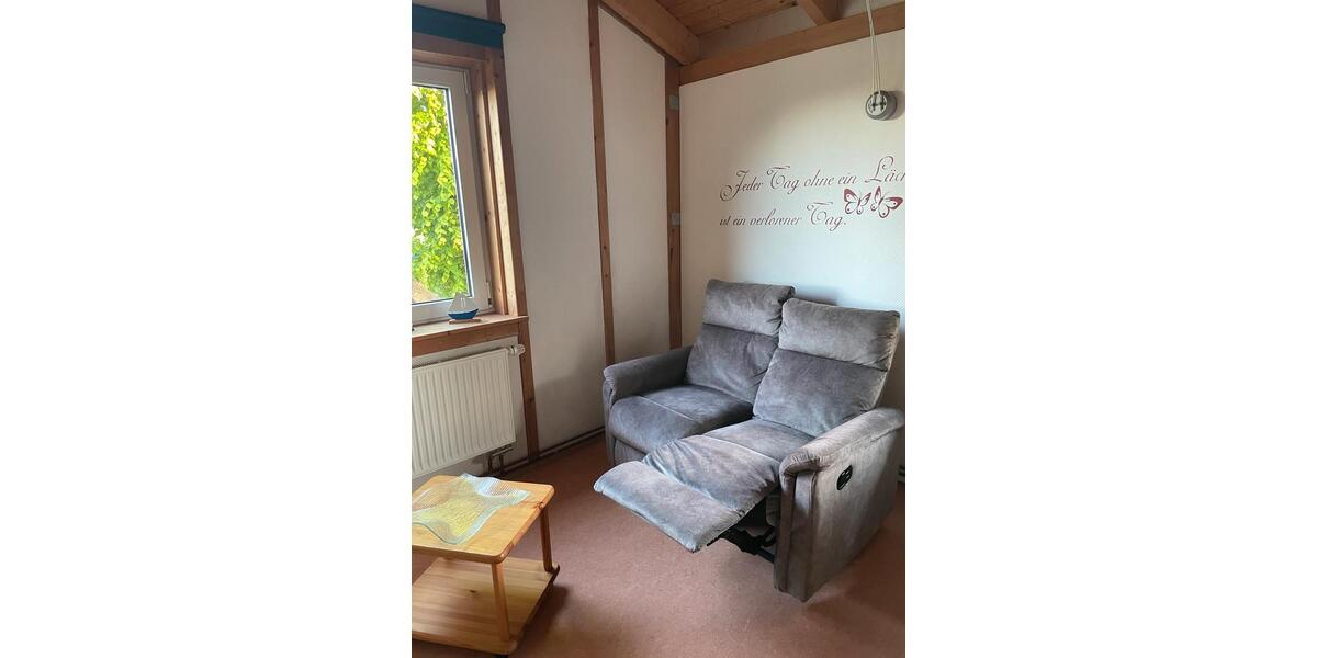 Dachgeschoßwohnung Brunsbüttel - 1 Zimmer, 25 m&sup2;, 430&euro; | Angebot:26681443