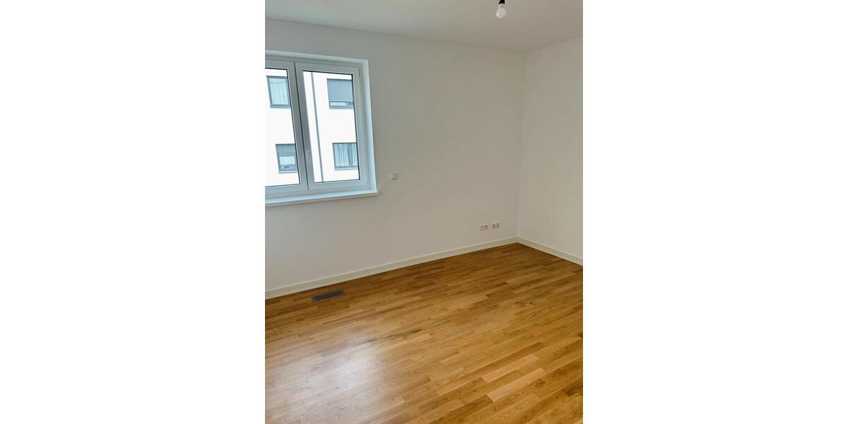 Etagenwohnung Ahnatal - 3 Zimmer, 119 m&sup2;, 1.300&euro; | Angebot:26617574