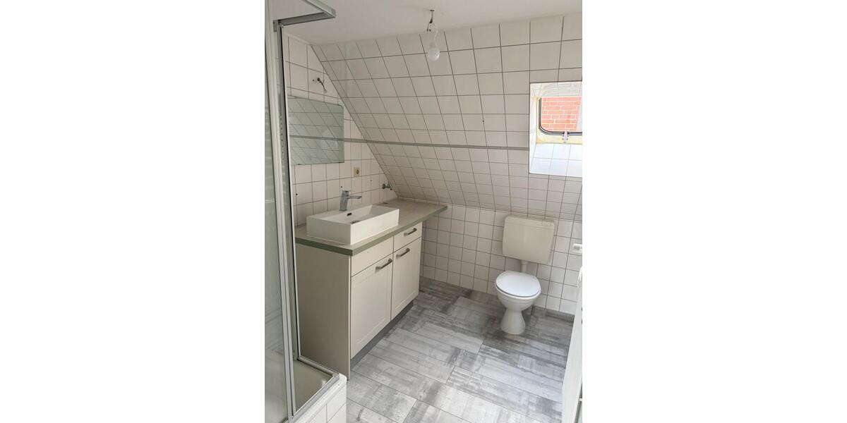 Dachgeschoßwohnung Heide - 2 Zimmer, 66 m&sup2;, 594&euro; | Angebot:26073325