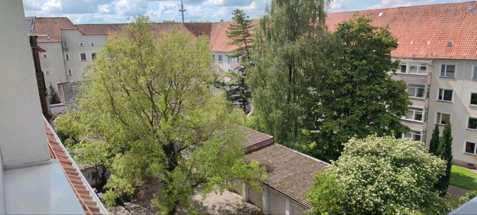 Etagenwohnung Kiel Gaarden-Ost - 2 Zimmer, 65 m&sup2;, 680&euro; | Angebot:26577728