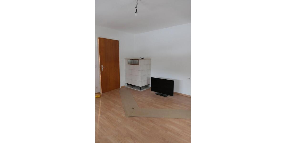 Erdgeschoßwohnung Münsingen - 3 Zimmer, 80 m&sup2;, 850&euro; | Angebot:26153650