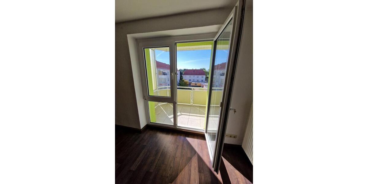 Etagenwohnung Gräfenhainichen - 3 Zimmer, 59 m&sup2;, 391&euro; | Angebot:26490810