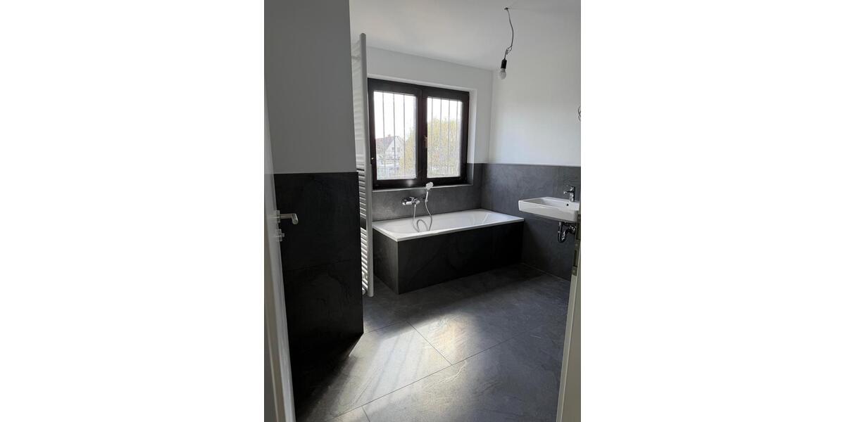 Etagenwohnung Weiterstadt - 4 Zimmer, 107 m&sup2;, 1.400&euro; | Angebot:25923521