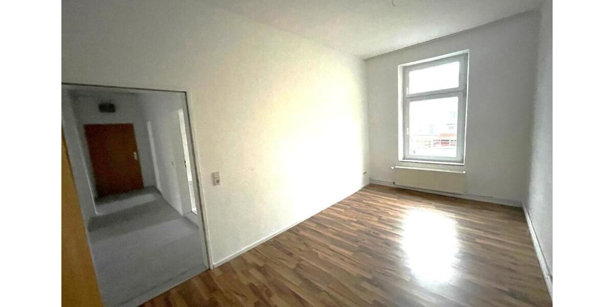 Etagenwohnung Wilhelmshaven - 4 Zimmer, 100 m&sup2;, 650&euro; | Angebot:26442920