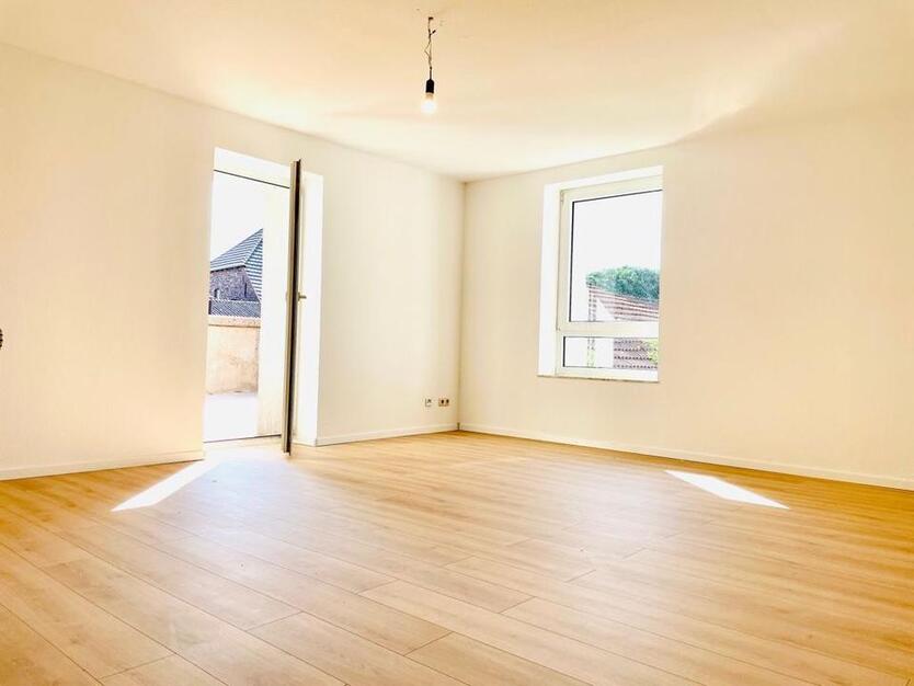 Helle 3-Zimmer-Wohnung (97 m²) mit xxl Terrasse 70 m² Weserblick