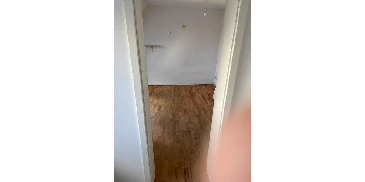 Dachgeschoßwohnung Berlin Mitte - 3 Zimmer, 100 m&sup2;, 1.525&euro; | Angebot:25649546