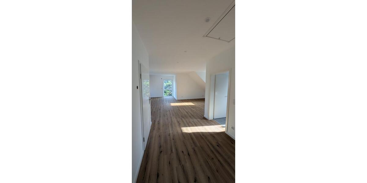 Dachgeschoßwohnung Mainz Laubenheim - 3 Zimmer, 82 m&sup2;, 1.312&euro; | Angebot:25934728