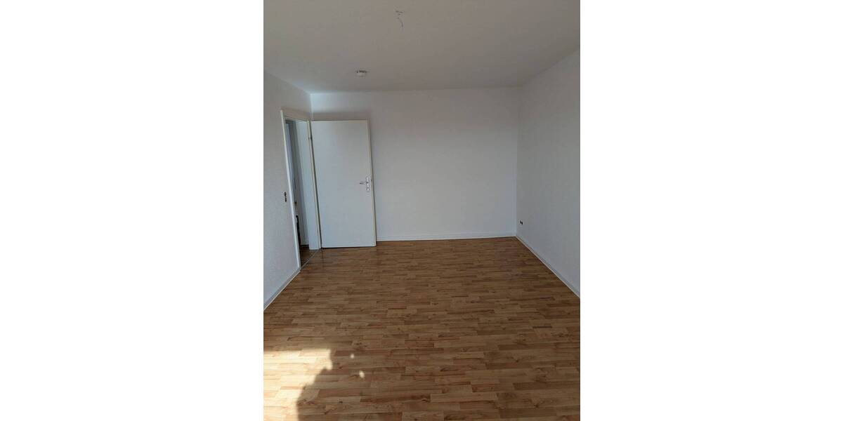 Etagenwohnung Stralsund Kniepervorstadt - 4 Zimmer, 101 m&sup2;, 890&euro; | Angebot:26207418