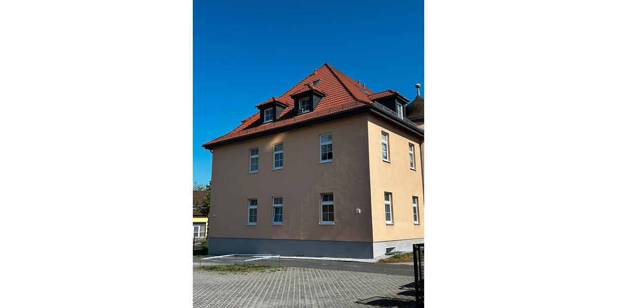 Dachgeschoßwohnung Eisenhüttenstadt - 1 Zimmer, 36 m&sup2;, 350&euro; | Angebot:26403890