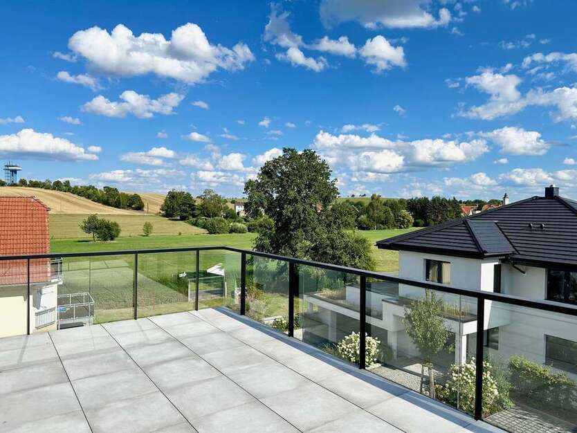 Wohnung zum Mieten in Radeberg 1.900 € 150 m²